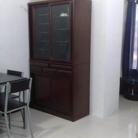Your City•Home Apartment Paranaque City Екстериор снимка