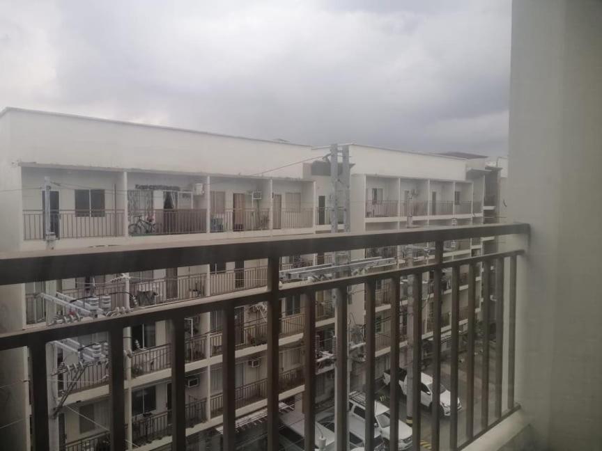 Your City•Home Apartment Paranaque City Екстериор снимка