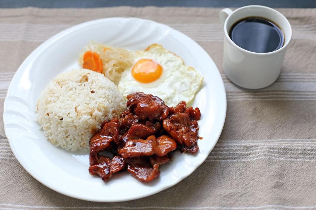 Your City•Home Apartment Paranaque City Екстериор снимка